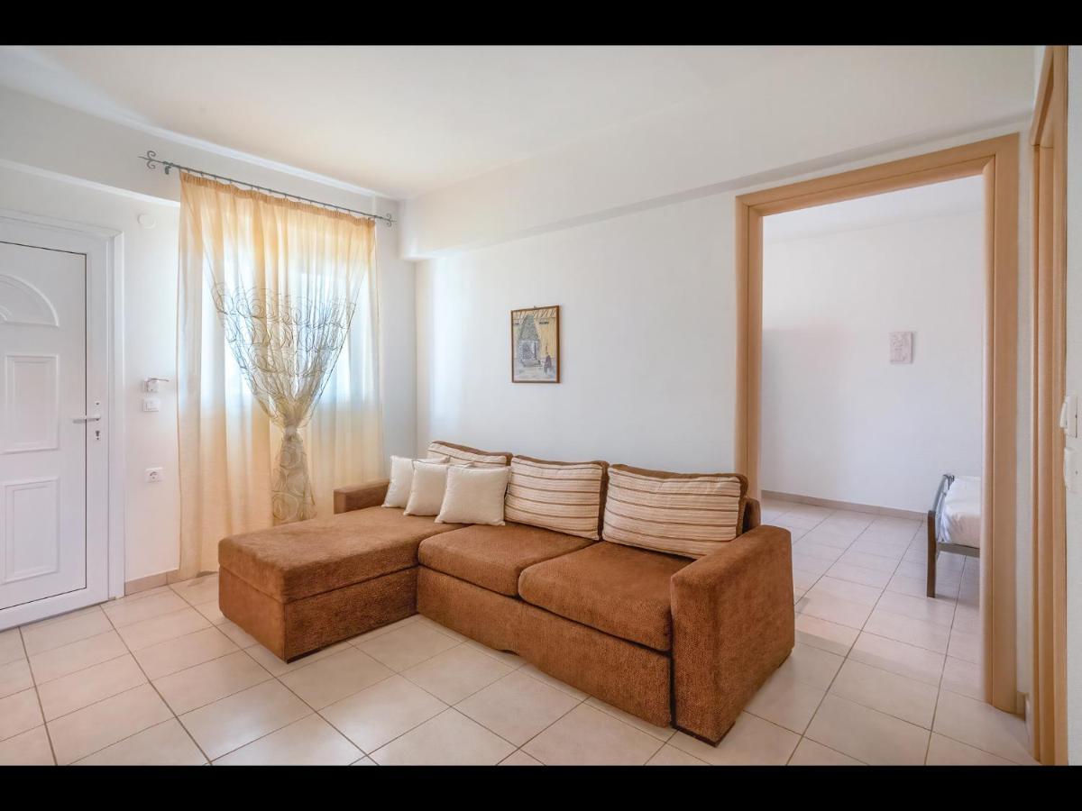 Blue Horizon Apartments&Maisonettes ลิเมนาเรีย ภายนอก รูปภาพ